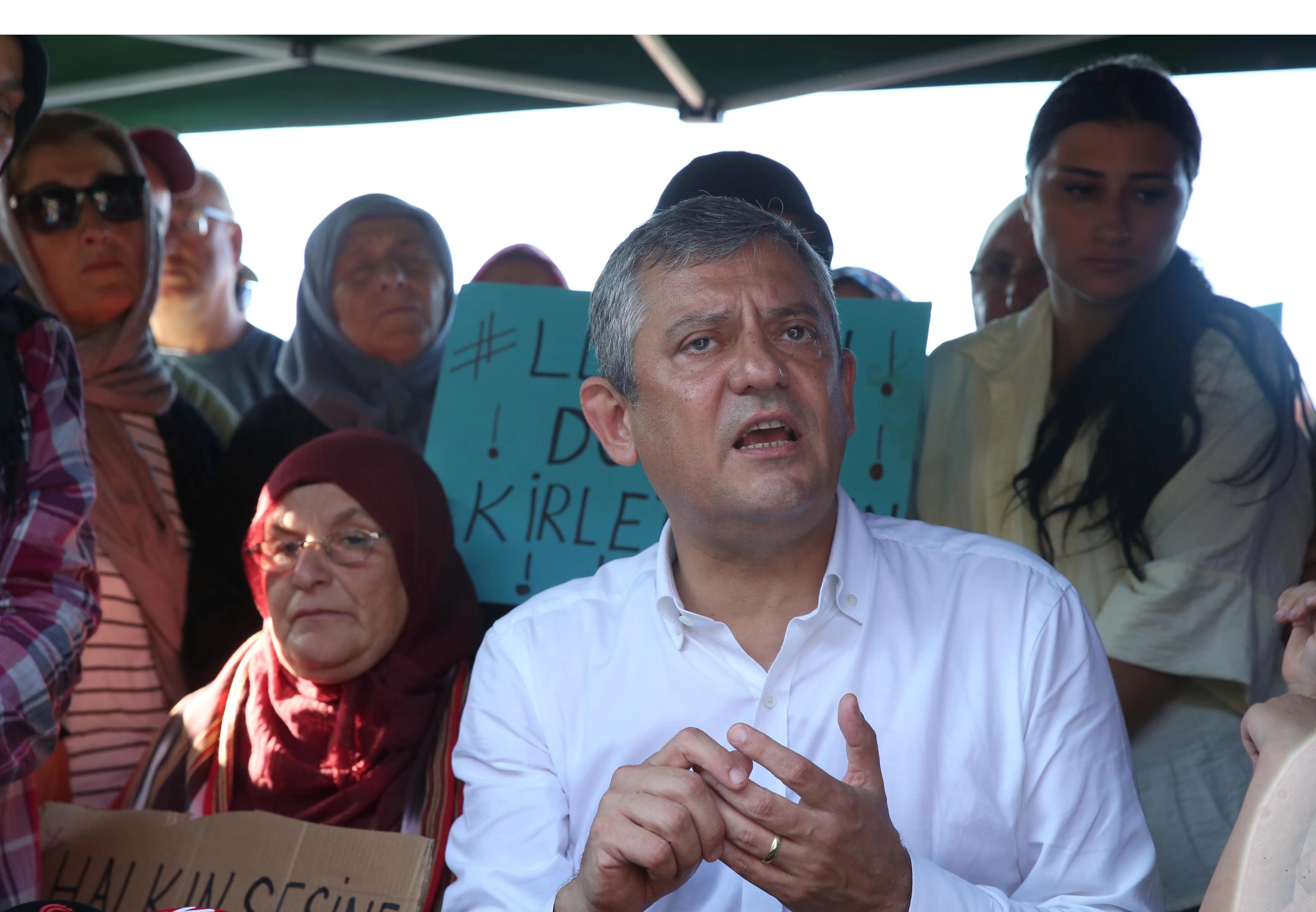 Özgür Özel: Örgüt dediysen ispatlayacaksan, pardon deyip kenara çekilmek yok