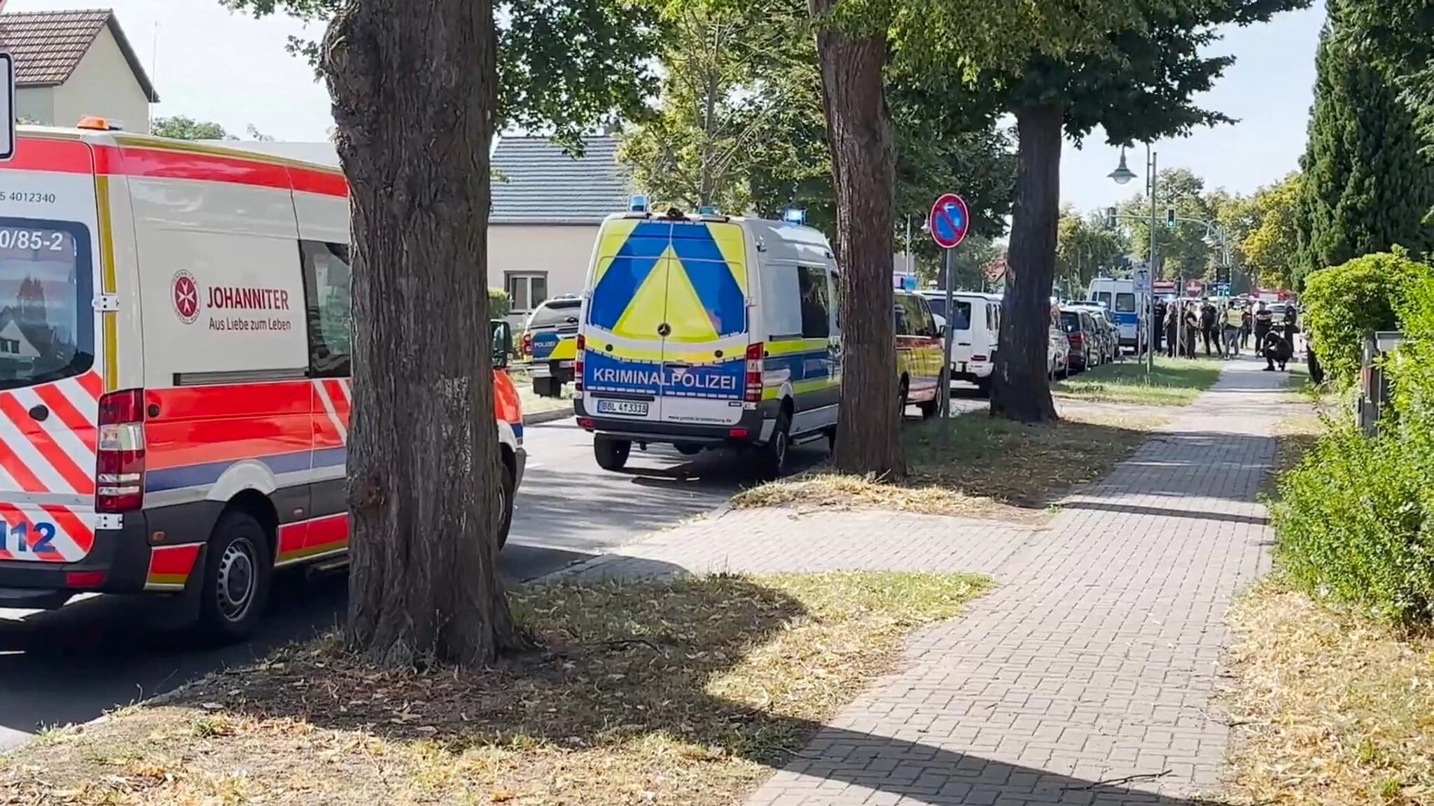 Almanya'da okula saldırı: Biri öğrenci 2 kişi öldürüldü
