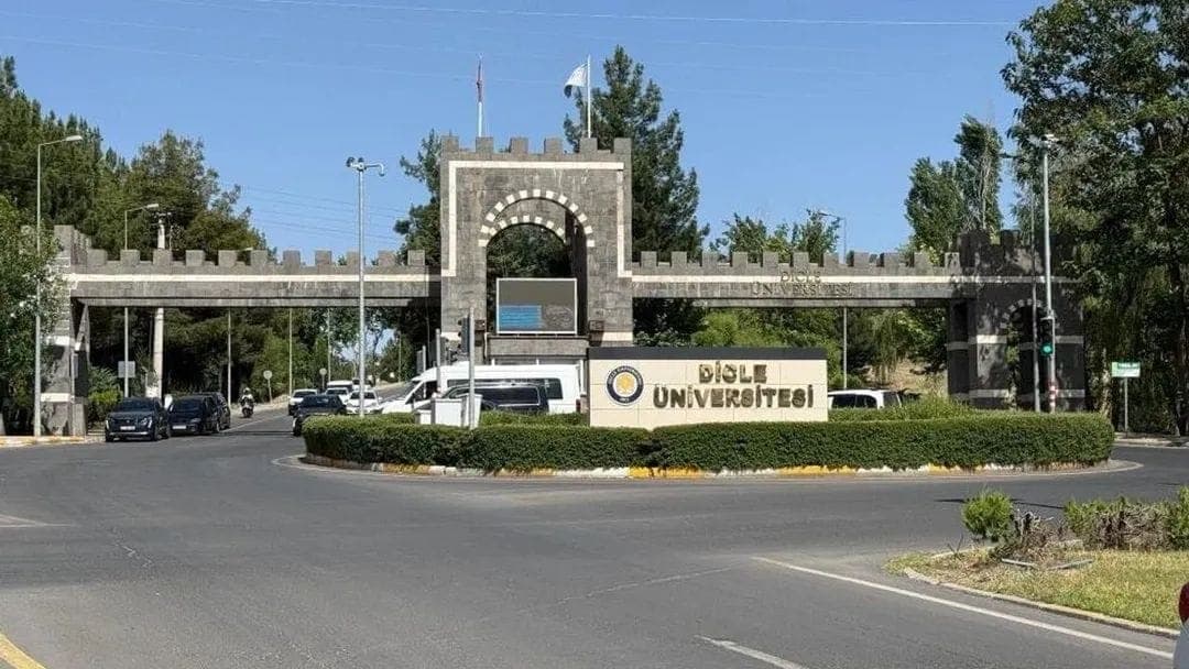Dicle Üniversitesi’nden 'petrol' ve 'hastane' iddialarına yanıt: Süreç şeffaf