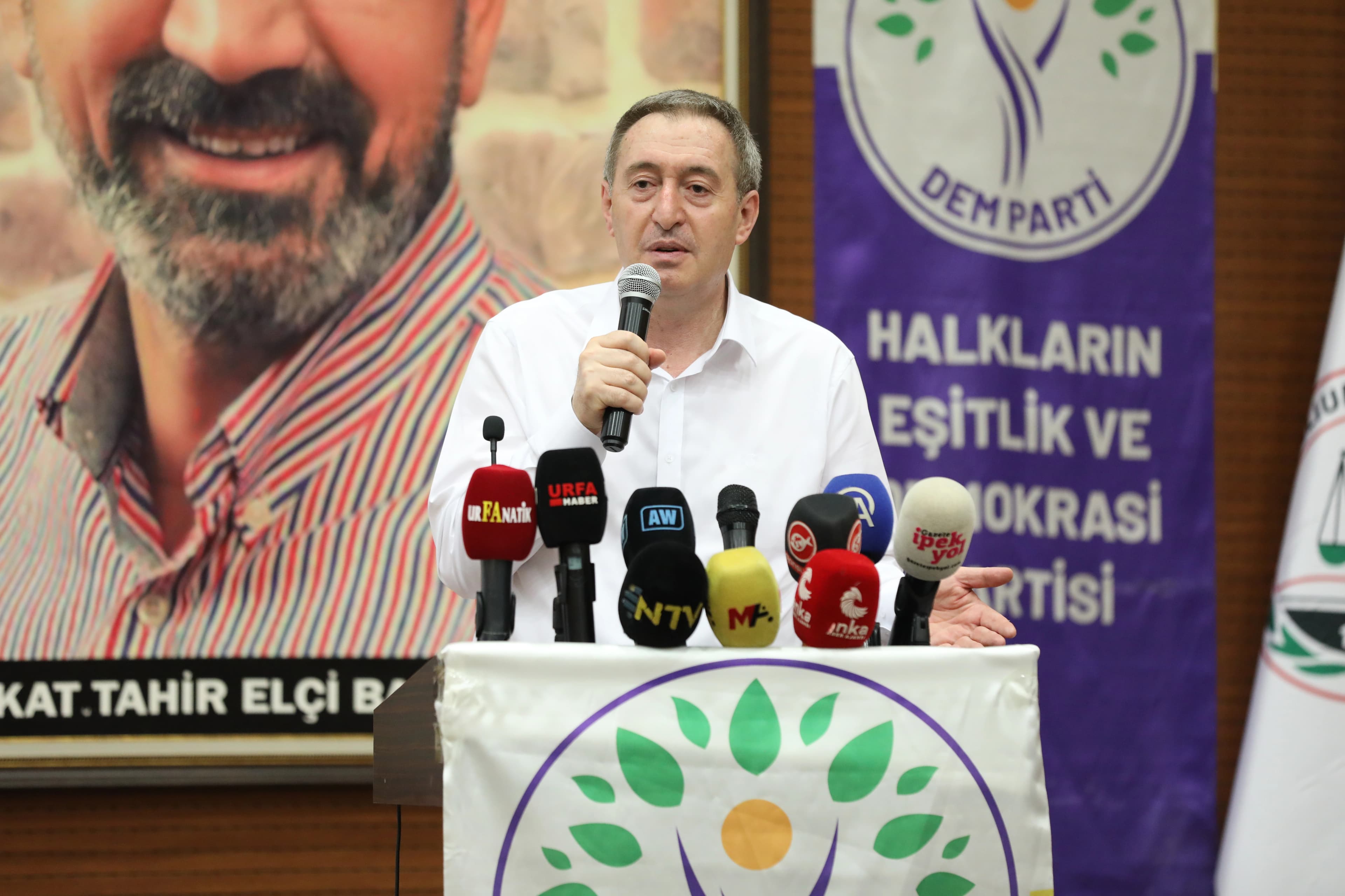 Bakırhan: Mazlum Kobani, Şara’nın danışmanı olmadı, cumhurbaşkanlığının kurumsal bir yapısına dahil oldu