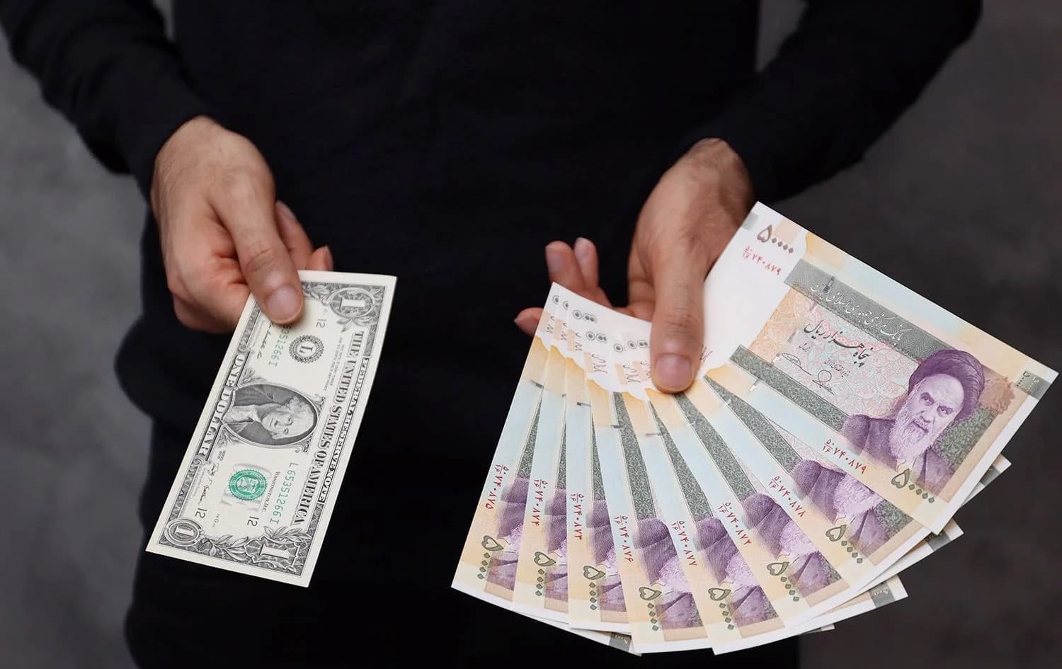 نرخی یەک دۆلار 206 هەزار تمەنی تێپەڕاند