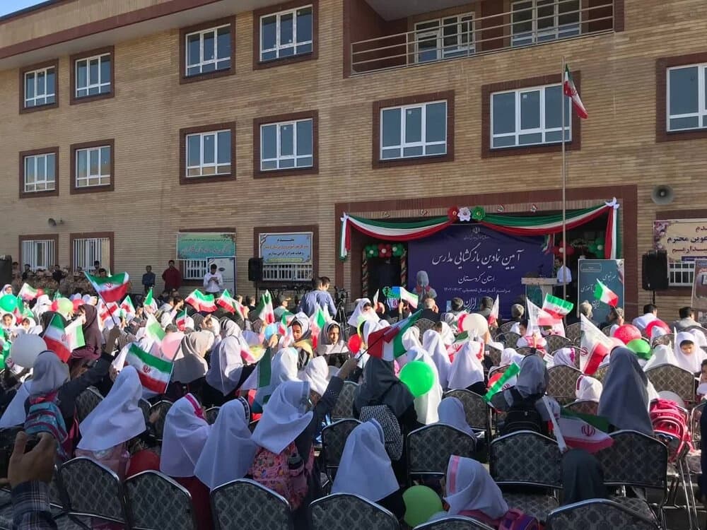 Iran expels a quarter million ‘undocumented’ school children