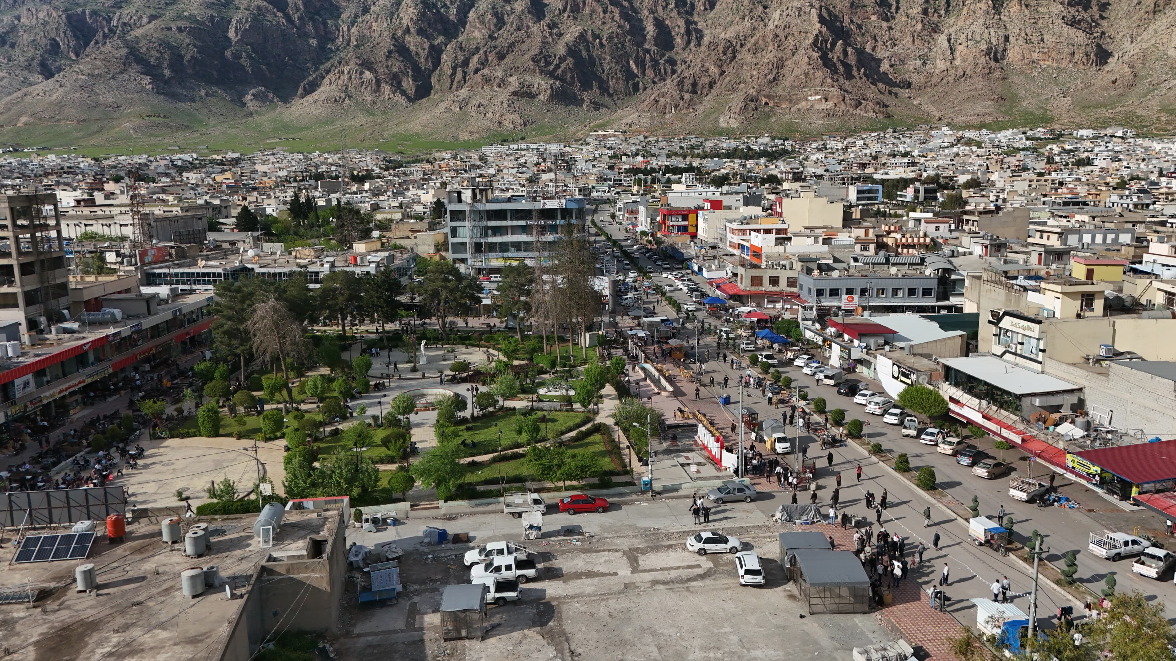 لە راپەڕین دوو بەڕێوەبەری ژن دەستگیرکران و فەرمانی گرتن بۆ 10ی ژنی دیکەش دەرچووە