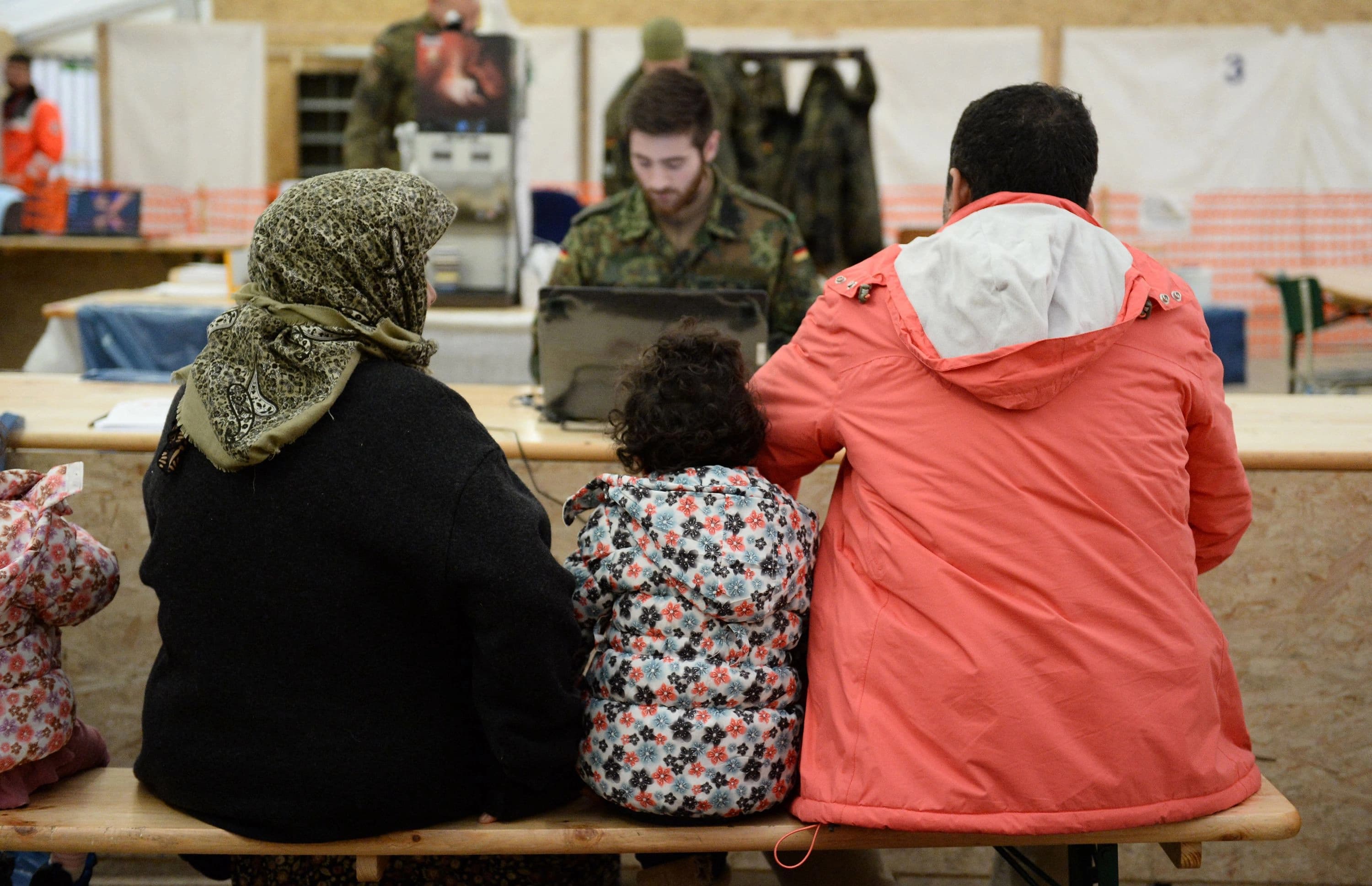 German state says over 1,000 Iraqis facing deportation linked to crimes