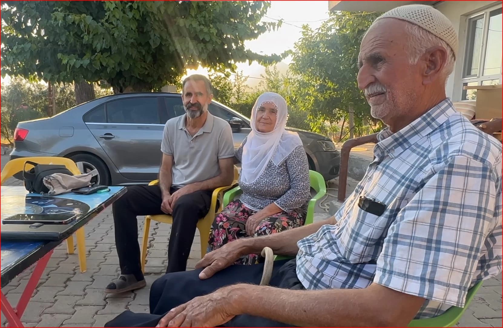 Karîkaturîst Mehmet Bogatekîn piştî 30 salan bi malbata xwe re ye