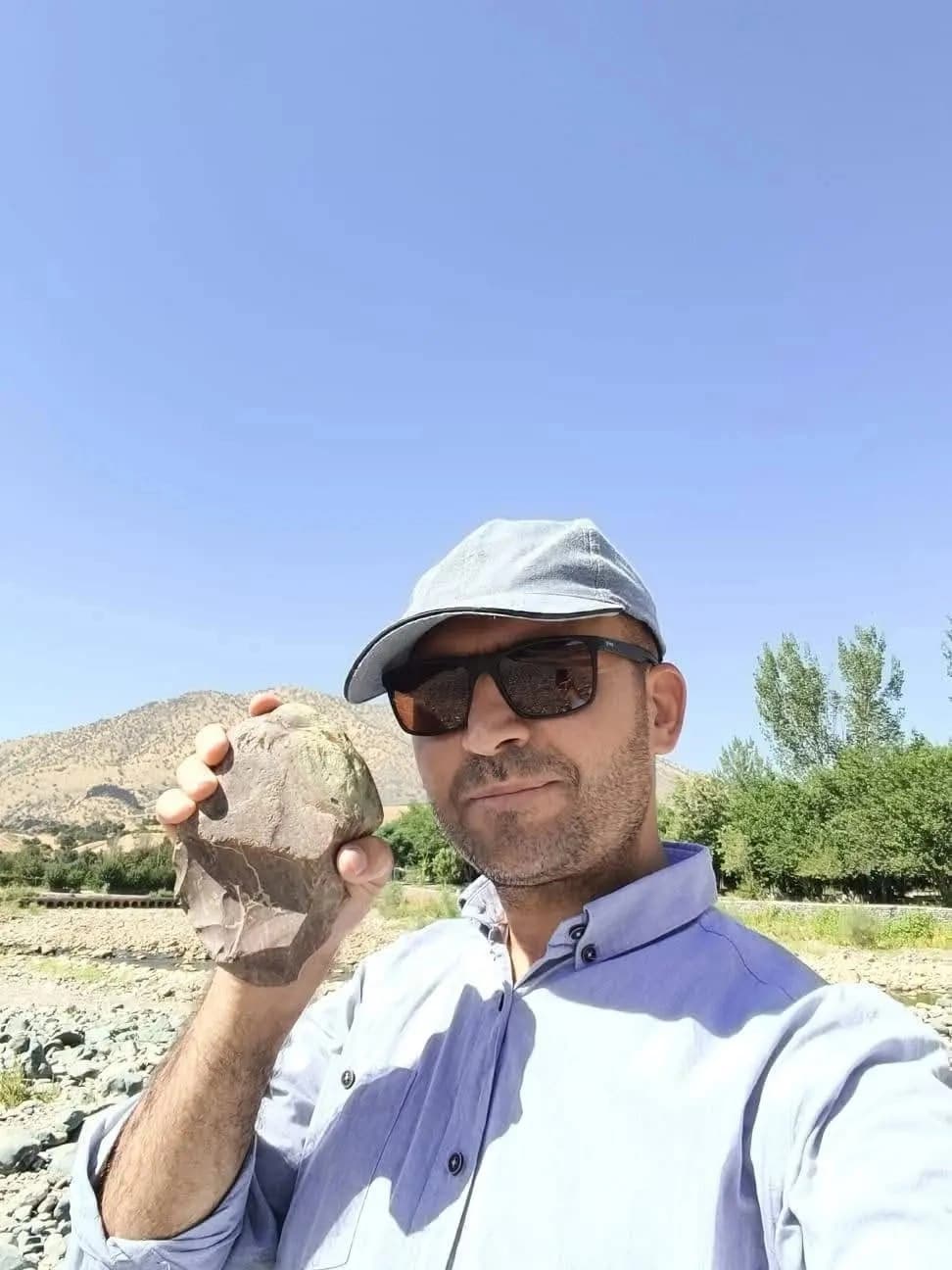 Archaeologist discovers 200,000-year-old Palaeolithic stone tool in Sulaimani