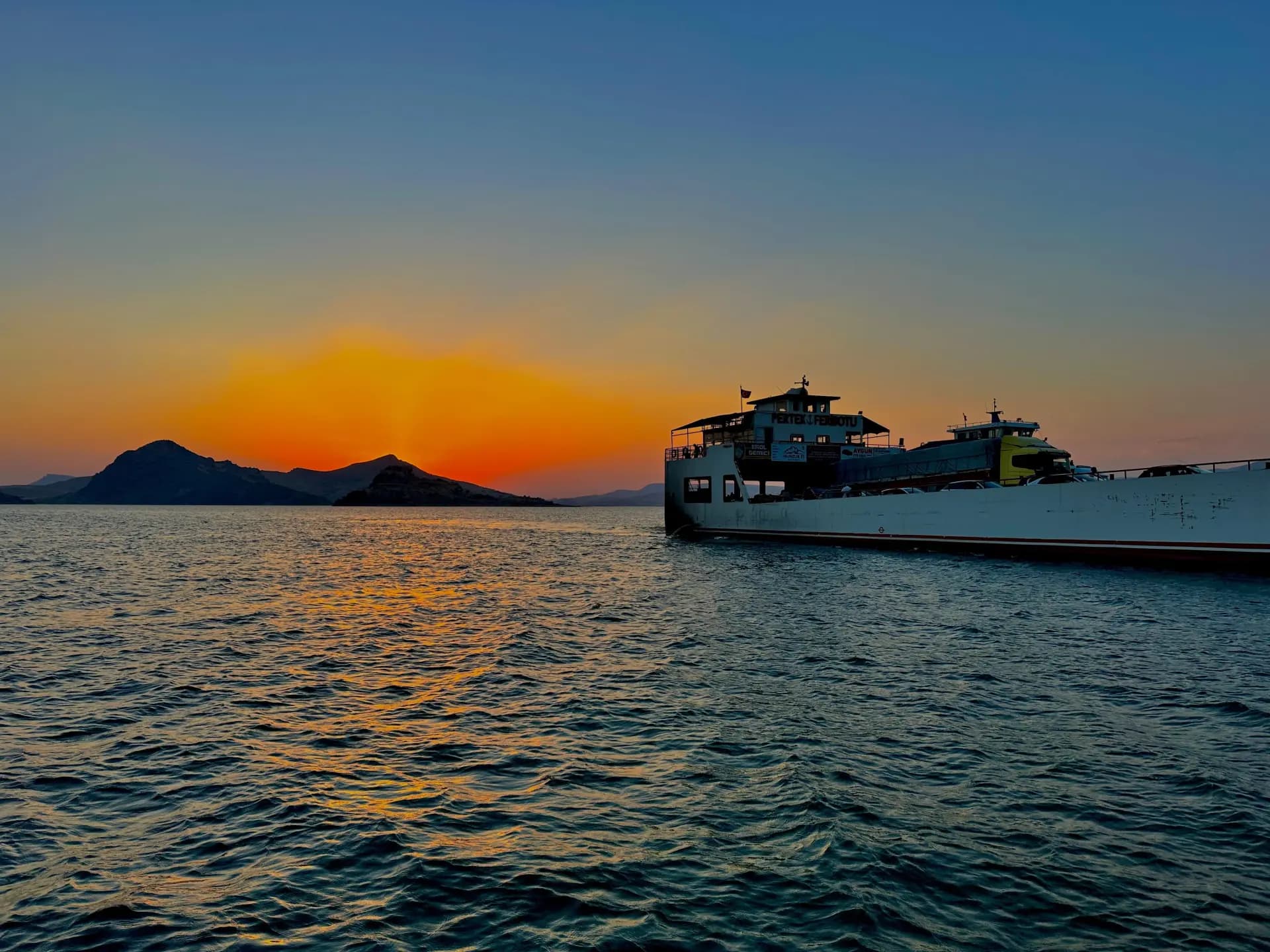Dersim’de iptal edilen feribot seferleri yeniden başladı