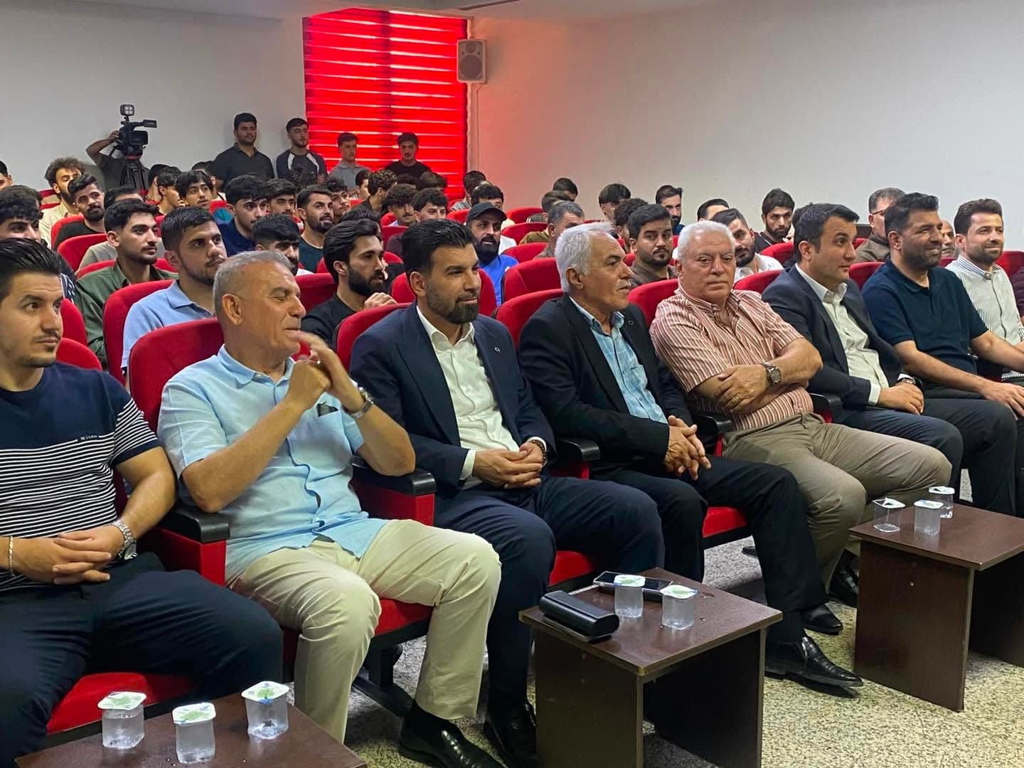 هەڵبژاردنەکانی یانەی پیشەسازی