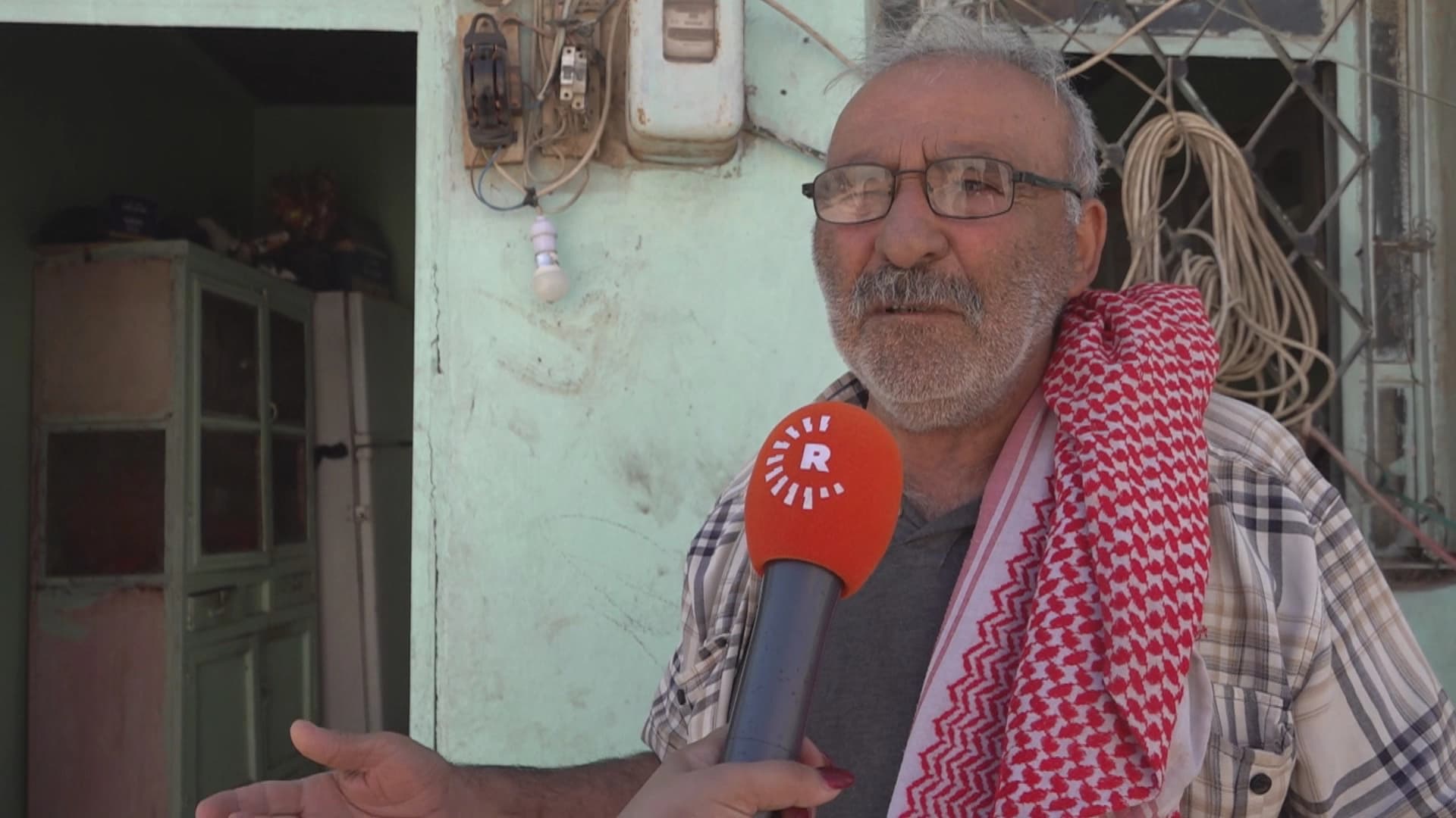 Li Rojavayê Kurdistanê krîza elektrîkê: Welatî di tariyê de man