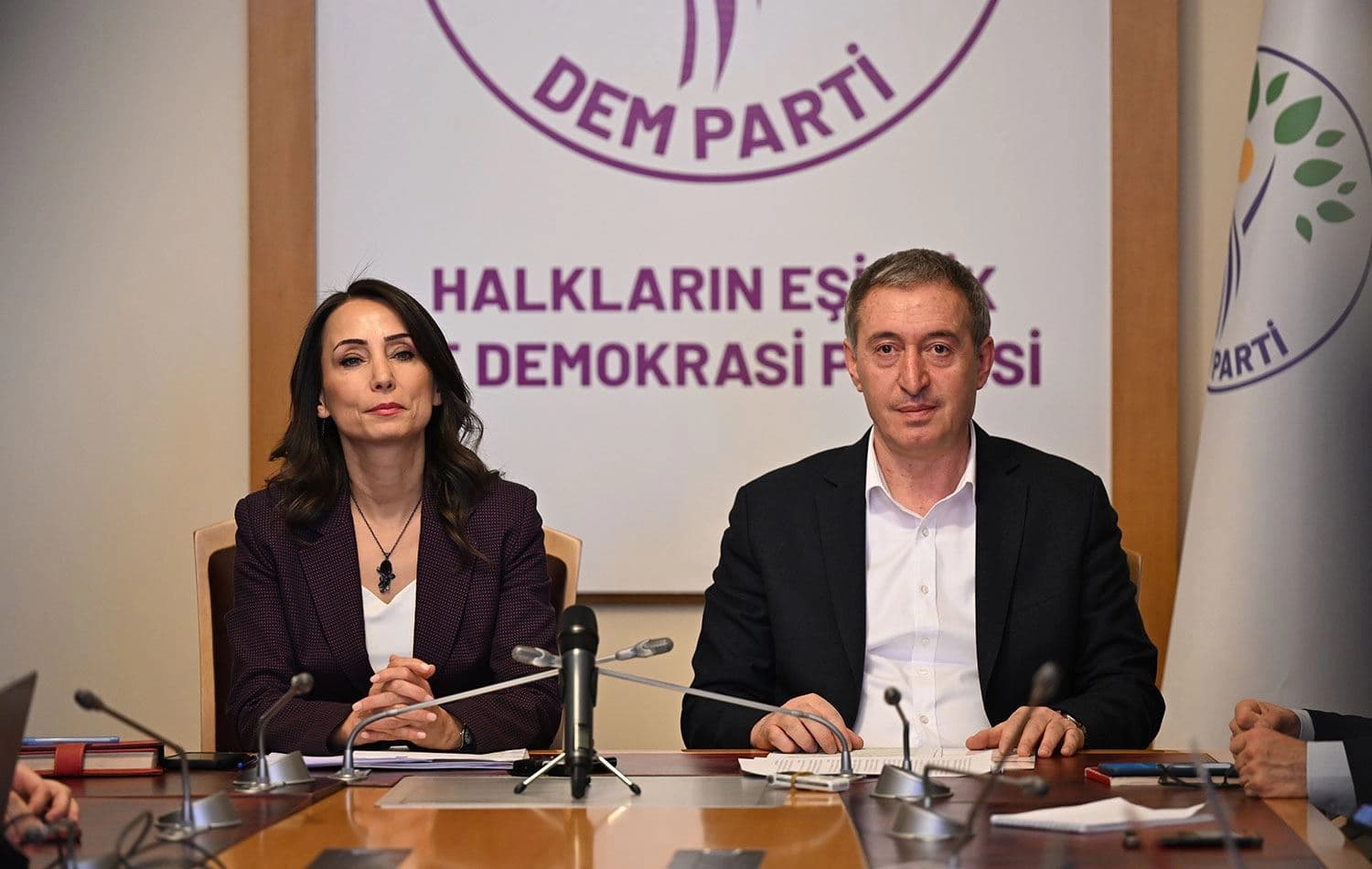 DEM Parti’den ekonomik kriz için olağanüstü toplantı çağrısı: Meclis 1 Ekim’i beklememeli