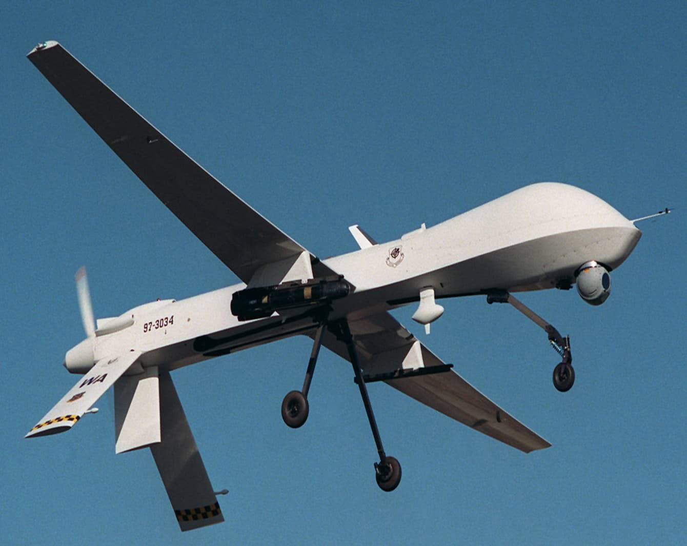 İran: ABD'ye ait MQ-1 tipi İHA düşürdük