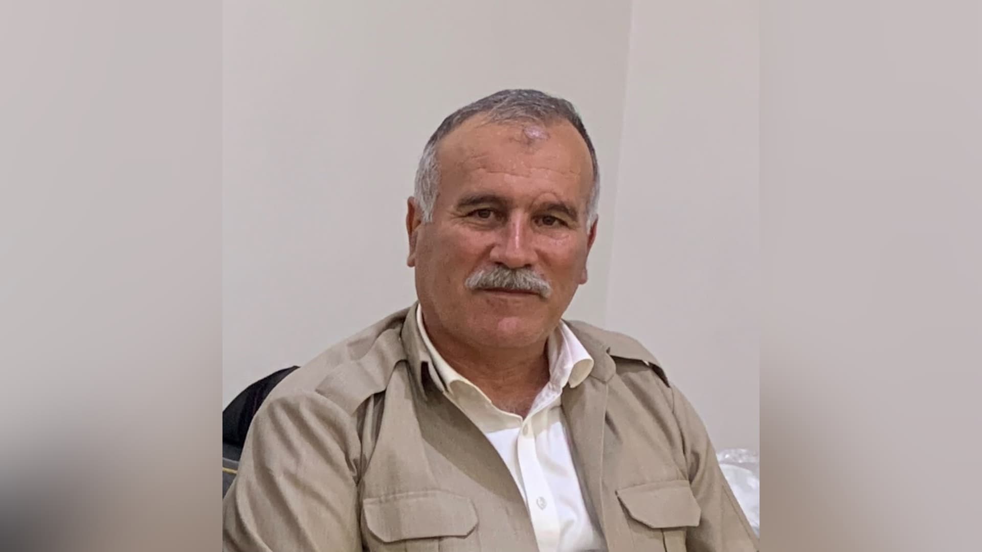 چالاکڤانێکی دیاری شاری بانە بێسەروشوێنە؛ هێزە ئەمنییەکان هەڵیانکوتاوەتە سەر ماڵەکەی
