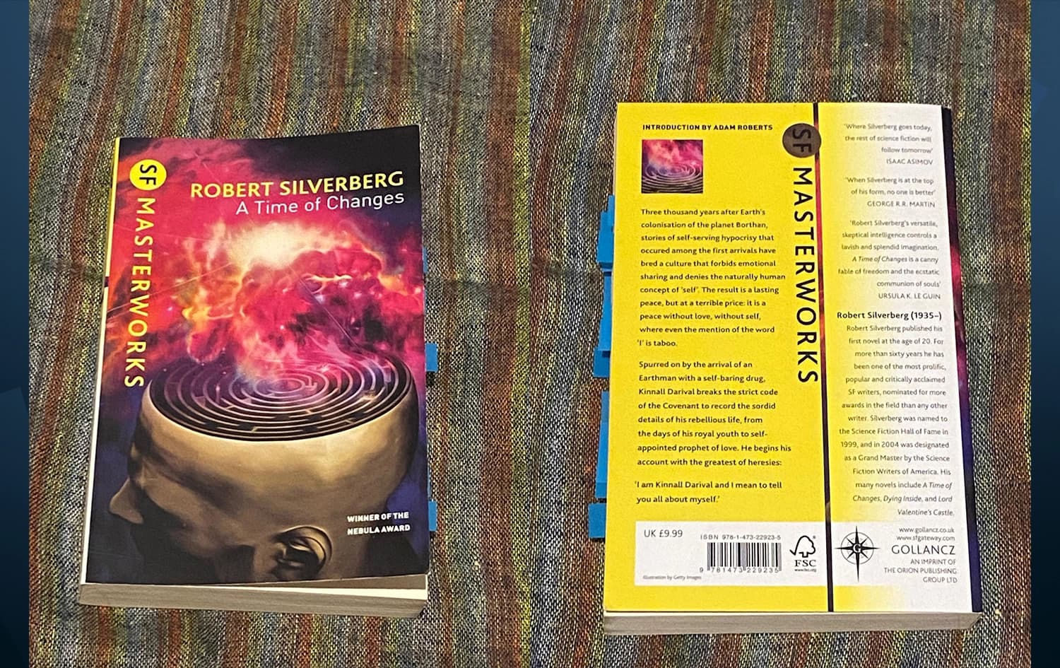 Pirtûka Robert Silverberg a bi navê "A Time of Changes"