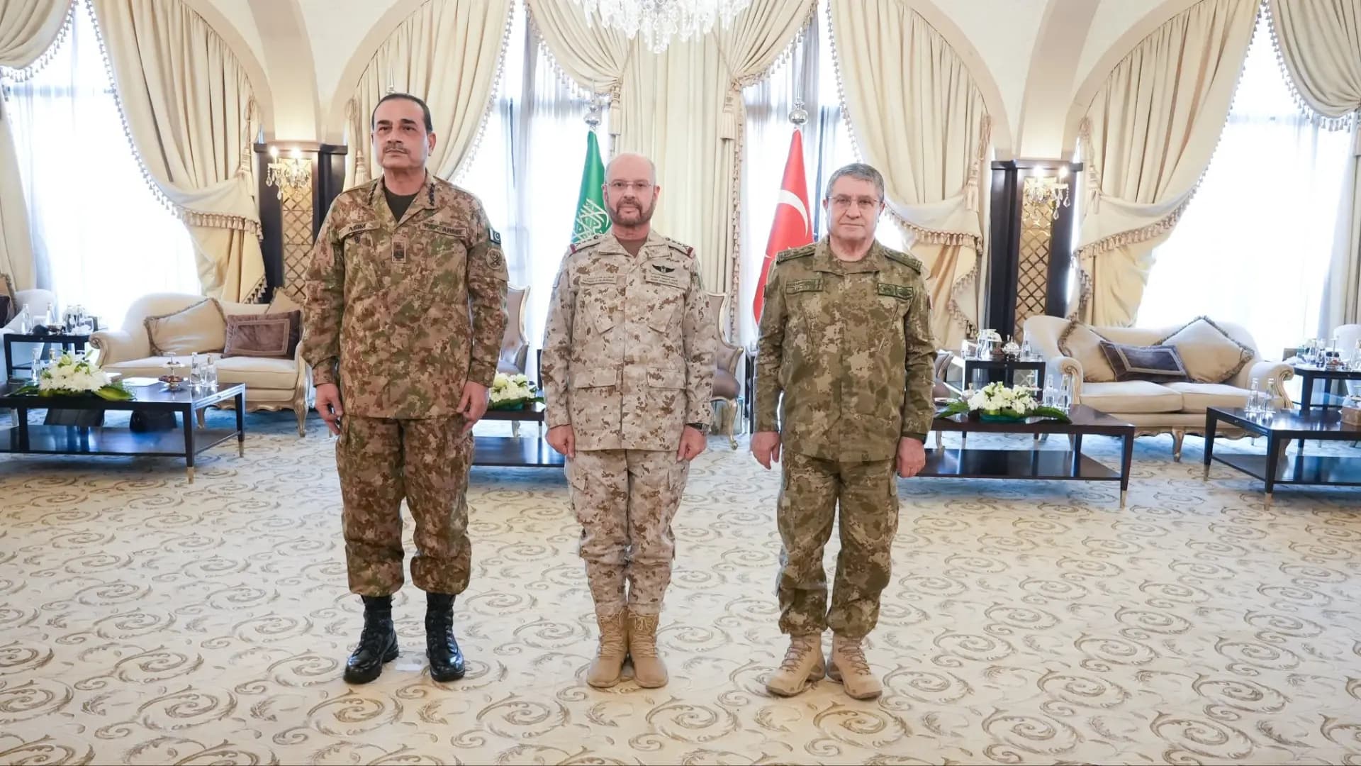 Sererkanên Tirkiye, Pakistan û Erebistana Siûdî li Riyadê civiyan