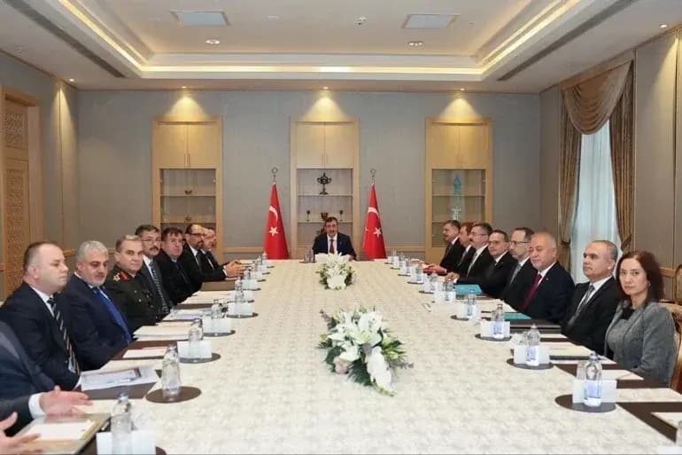 Komîsyona Pêvajoyê piştî civînê daxuyaniyek belav kir