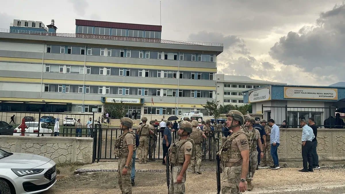 هێزە ئەمنییەکانی تورکیا لە شوێنی رووداوەکە
