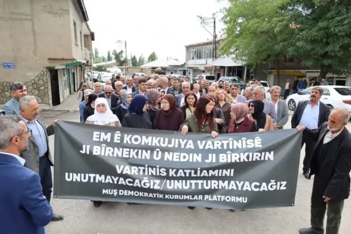 Komkujiya Vartînîsê hat bibîranîn: '33 sal in kujer nehatine cezakirin'