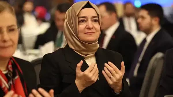 Fatma Betül Sayan Kaya fondan çektiği parayı SPK’nın açtığı iade hesabına gönderdi