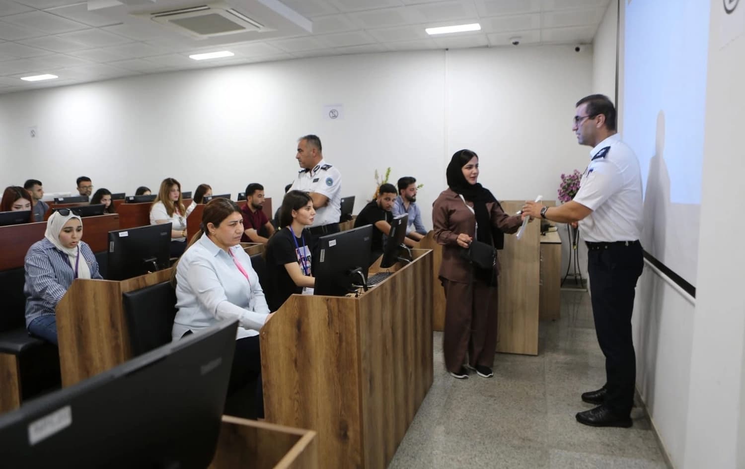 لە گەرمیان مۆڵەتی شۆفێری بۆ نابیستان و خاوەنپێداویستییە تایبەتەکان دەردەهێندرێت