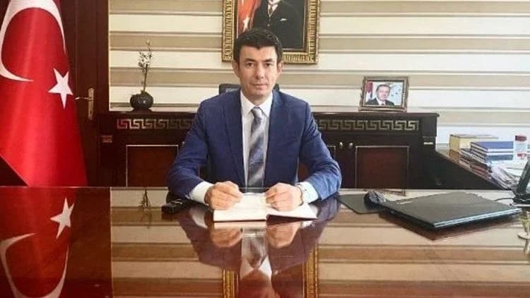 Silahla vurulmuş halde bulunmuştu: Vali yardımcısı hayatını kaybetti