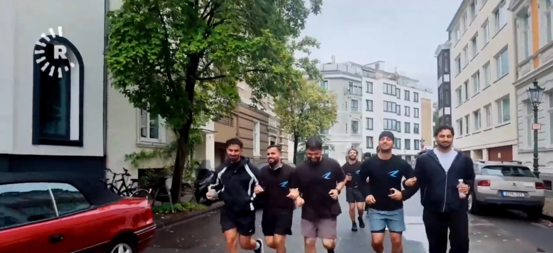 Almanya sokaklarında Kürtçe ezgiler eşliğinde koşu: Gençler kimliklerini spor ve müzikle yaşatıyor