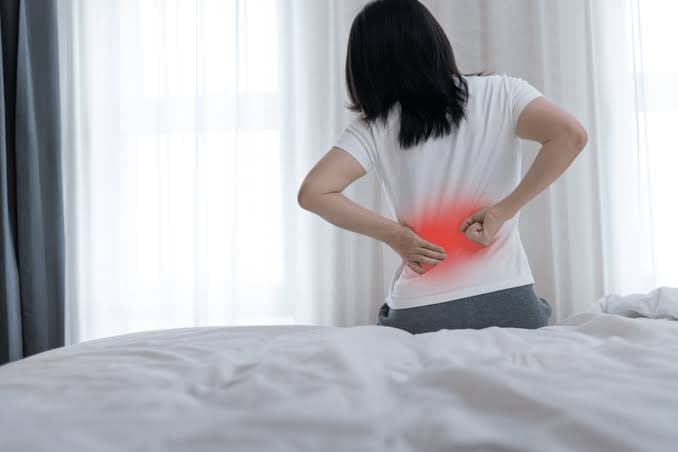 توێژینەوەیەک: خانمان زیاتر لە پیاوان ئازار دەچێژن
