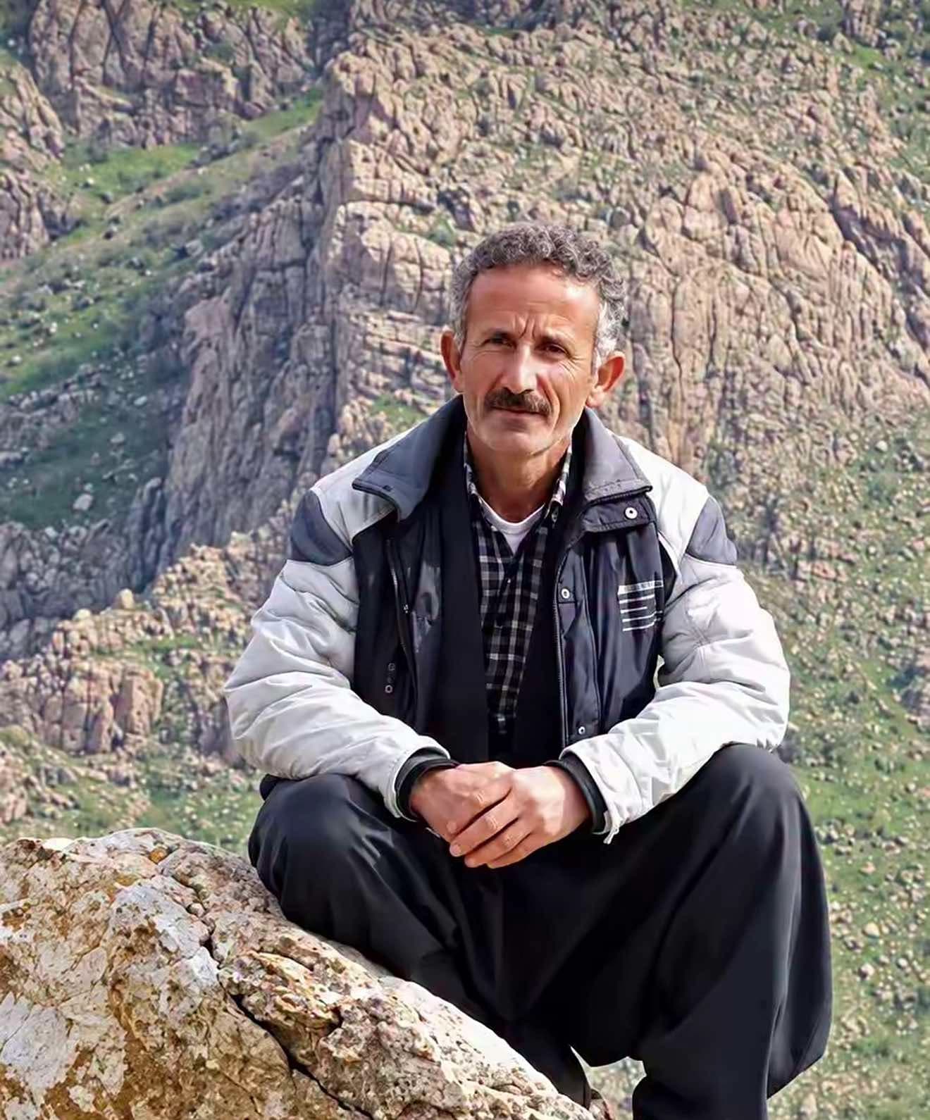لە هەورامانی تەخت هاونیشتمانییەک لەسەر دارگوێزێک کەوتەخوارەوە و گیانی لەدەستدا