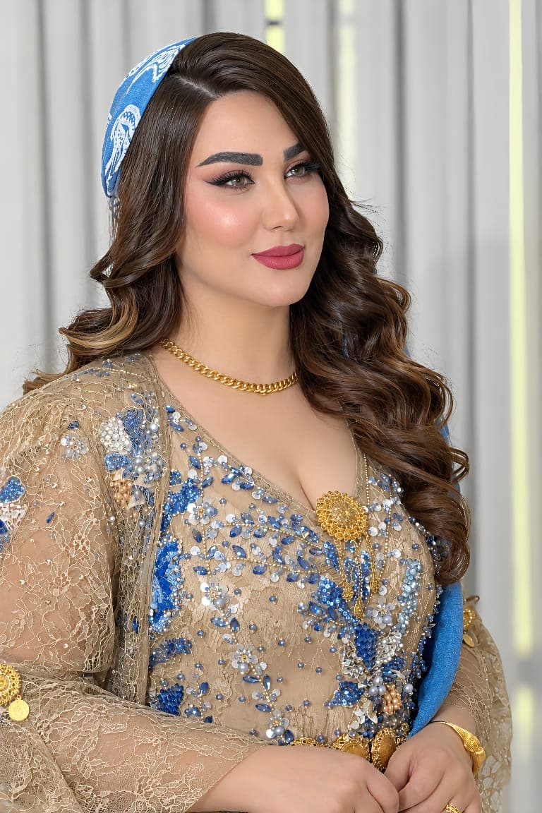 هونەرمەند پەرەستوو کارزان