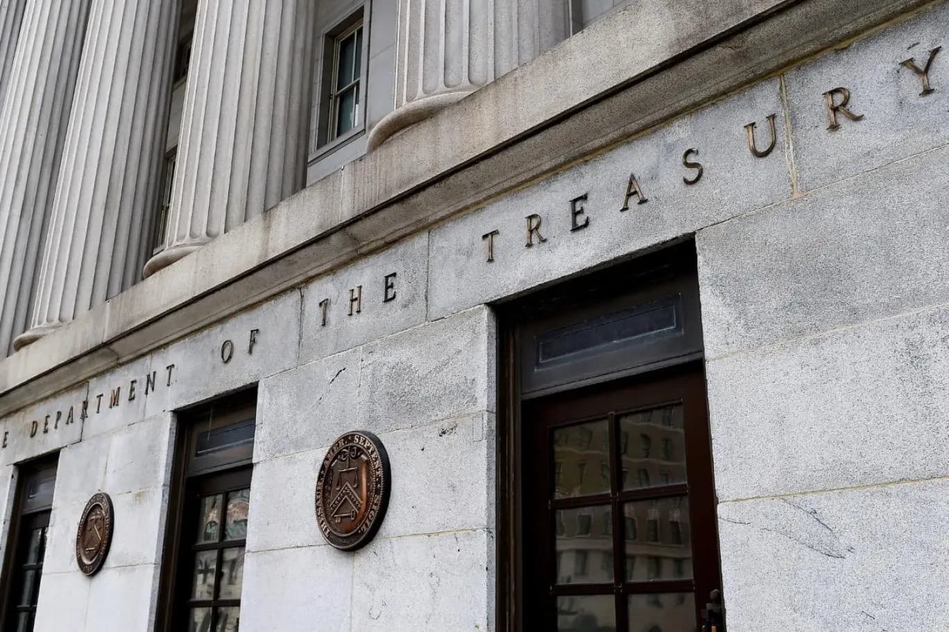 US sanctions international law firm over links to Iranian shipping