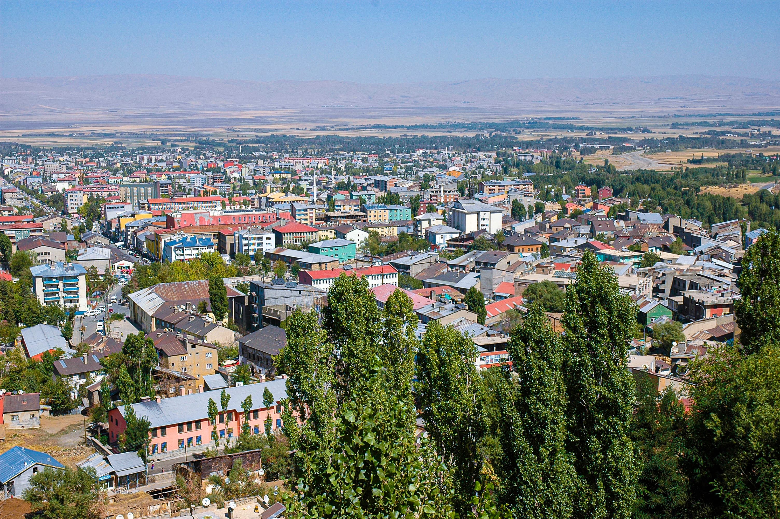 راپۆرتێک: 16 پارێزگای باکووری کوردستان هێشتا لە دواوەی ریزبەندیی گەشەسەندندان