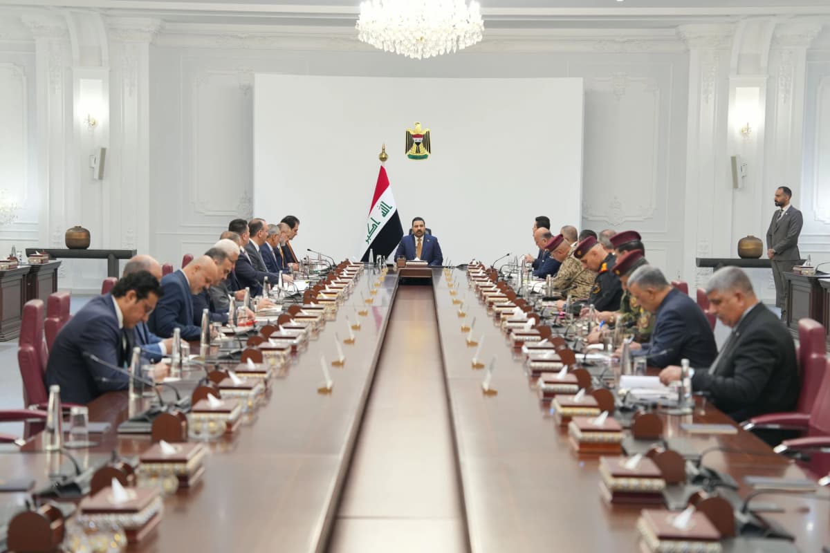 الزيدي يوجّه بحماية المتظاهرين و"التعامل الحَسن" معهم