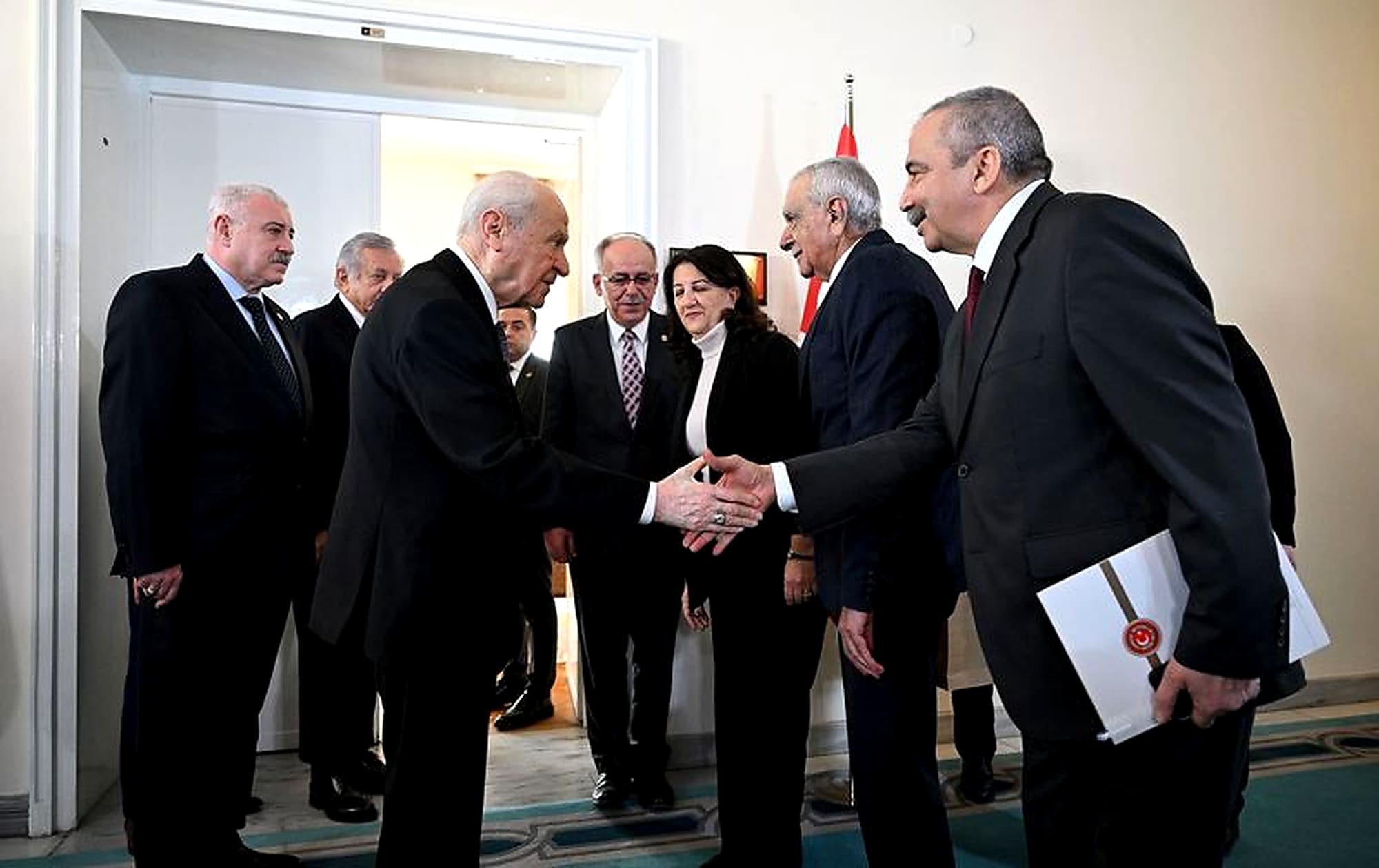 Silahlar susarken Kürtlerin hakları beklemede mi?