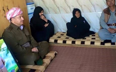 Barzanî li mala ş. Hucam 