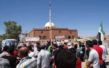 Residents of the Kurdish city of Amude gather gathered in Shuhada Square, demanding the release of family members arrested during the recent tensions. Photo: Amude 24/Facebook