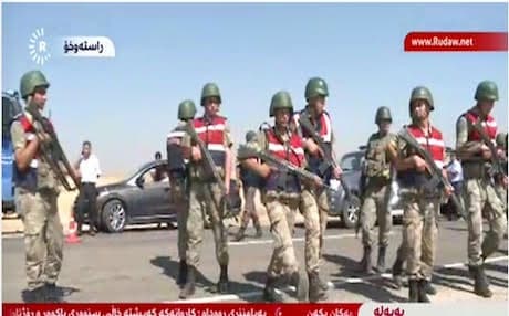 Turkish police on Turkey - Kobani border