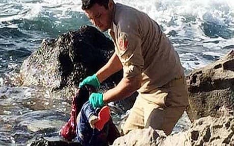   The body of a toddler washed up on the shores of Turkey on Sunday. (Photo: DHA)