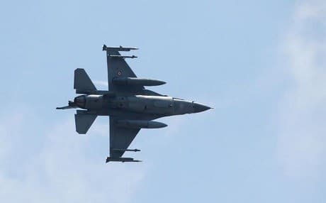 A missile-loaded Turkish Air Force warplane. Photo: AP. 