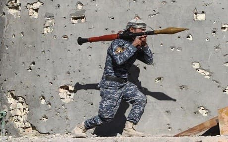 An Iraqi soldier holding a rocket-propelled grenade (RPG) in the army operation for Ramadi. AFP photo 