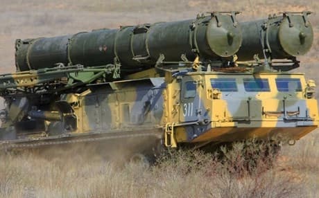  ئێران بە بەهای 8 ملیار دۆلار گرێبەستێکی سەربازی لەگەڵ رووسیا واژۆ دەکات