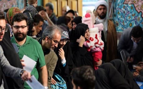 Iranian voters casting their vote for the country's 10th parliament elections. Photo: AFP