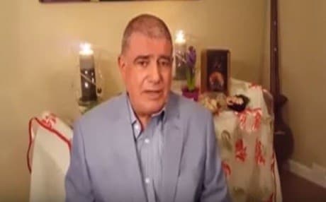 Mohammad Reza Shajarian jokingly hints at cancer in a Newroz video posted on You tube.  