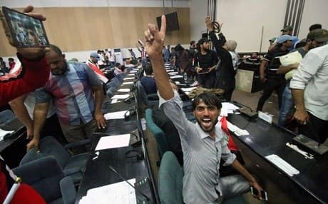 The Shiite protesters went inside Iraqi parliament on April, 2016. AFP file photo.  