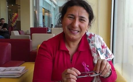 “I use my own case to get attention for the fact that cancer still is a taboo, and it is increasing in Kurdistan,” says Goli Abdurahman, who lost a breast to cancer in 2007, and through her Pena Center supports cancer patients in Iraqi Kurdistan. Photo by Judit Neurink