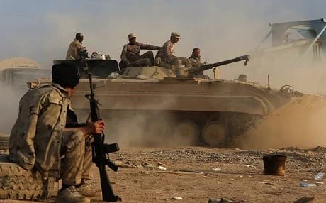 The army has been shelling the nearby district of Wahda to deter ISIS snipers in order to continue their march into central parts of the city. AFP photo