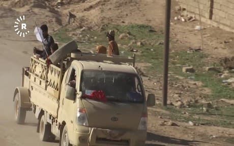 Mosul civilians fleeing the fighting reach Gogjali neighbourhood on the eastern edge of the city. Photo: Rudaw video