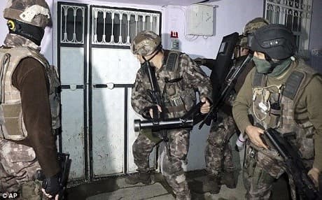 Turkish anti-terror police pictured during a raid to capture ISIS suspects. Photo: AP file photo