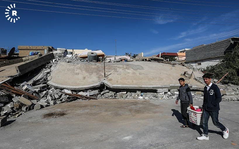A building in Darbandikhan destroyed by the earthquake. Photo: Sartip Othman/Rudaw