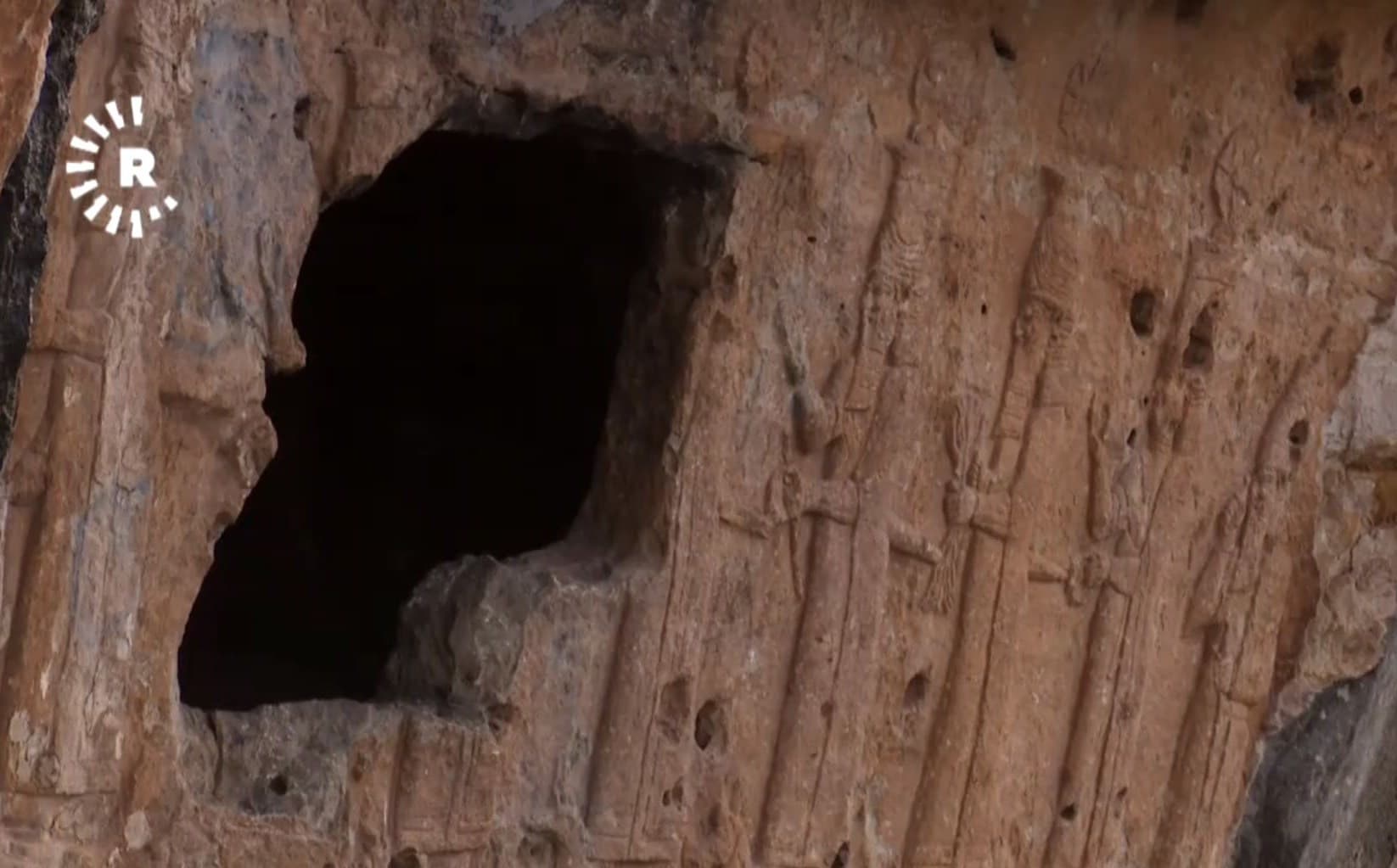 Halamat cave is believed to date back some 2700 years. Assyrian reliefs have been carved into the mountainside. 