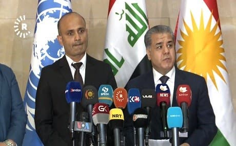 UN Resident Coordinator and Humanitarian Coordinator for Iraq Ramanathan Balakrishnan (left) and Falah Mustafa, KRG’s head of the department of foreign relations, speak at a joint press conference in Erbil on April 10, 2018. Photo: Rudaw TV
