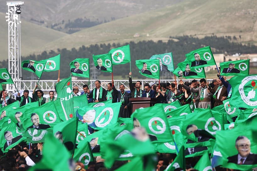 FOTO – Talabani’nin mezarı başında KYB’nin seçim mitingi
